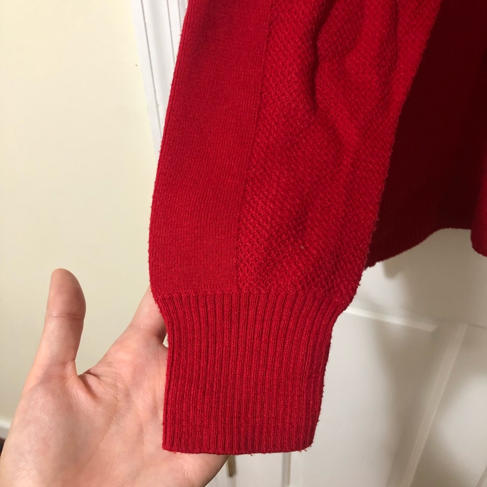 AE Sweater - Picture 5 of 5